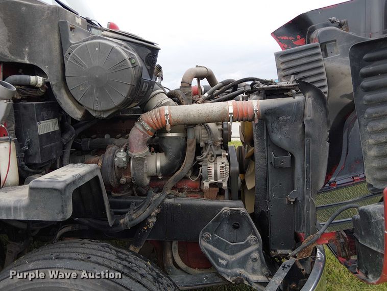 image for item FK0692 2007 Peterbilt 387 semi truck