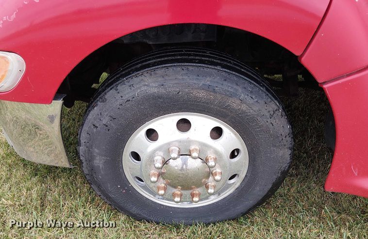 image for item FK0692 2007 Peterbilt 387 semi truck