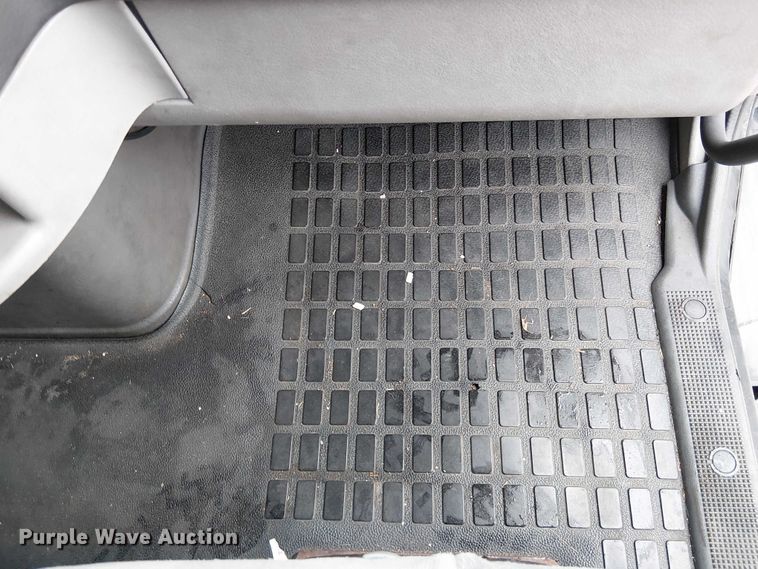 image for item FK0693 2006 Volvo VN semi truck