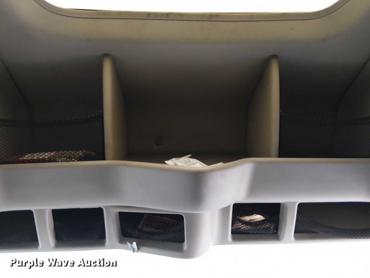 image for item FK0693 2006 Volvo VN semi truck