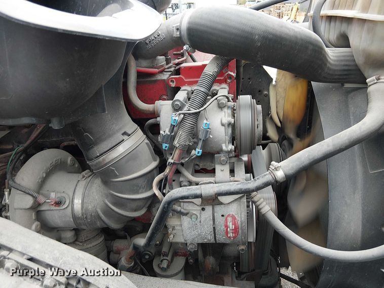 image for item FK0693 2006 Volvo VN semi truck