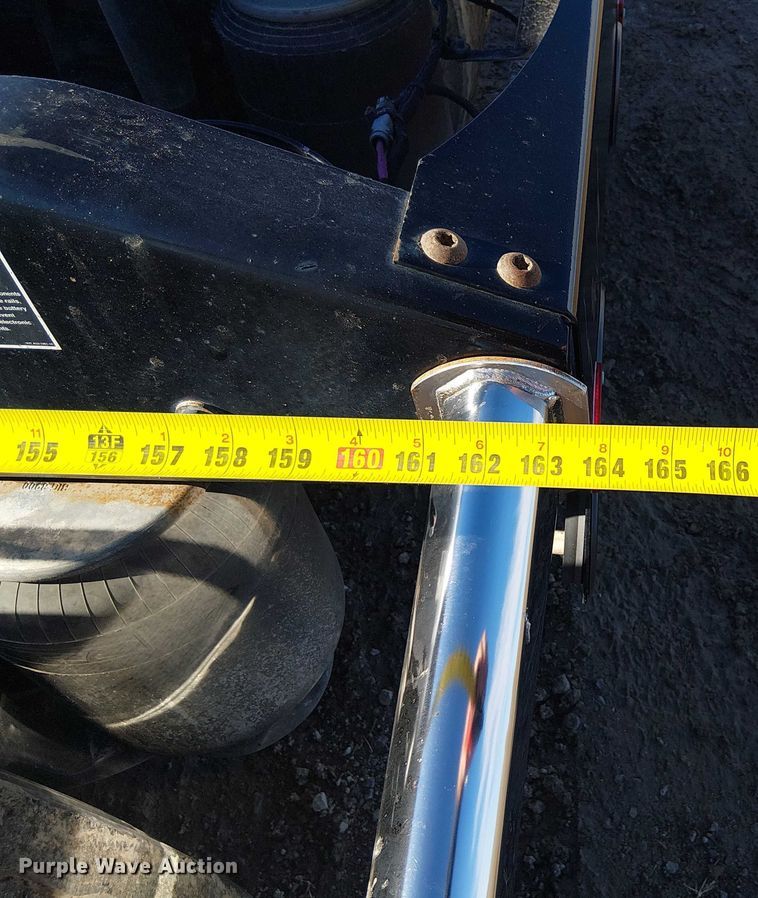 image for item FK0695 2022 Peterbilt 389  semi truck