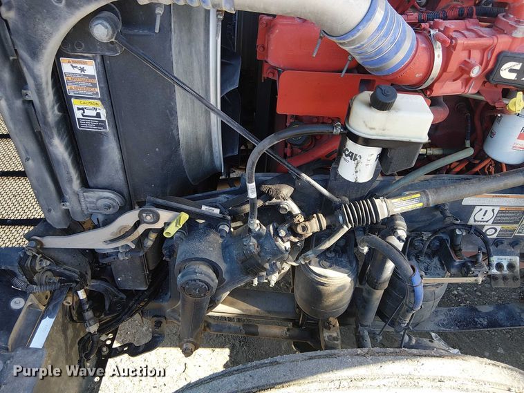 image for item FK0695 2022 Peterbilt 389  semi truck