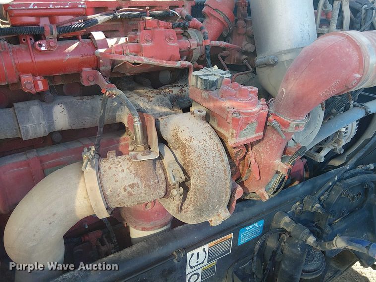 image for item FK0695 2022 Peterbilt 389  semi truck