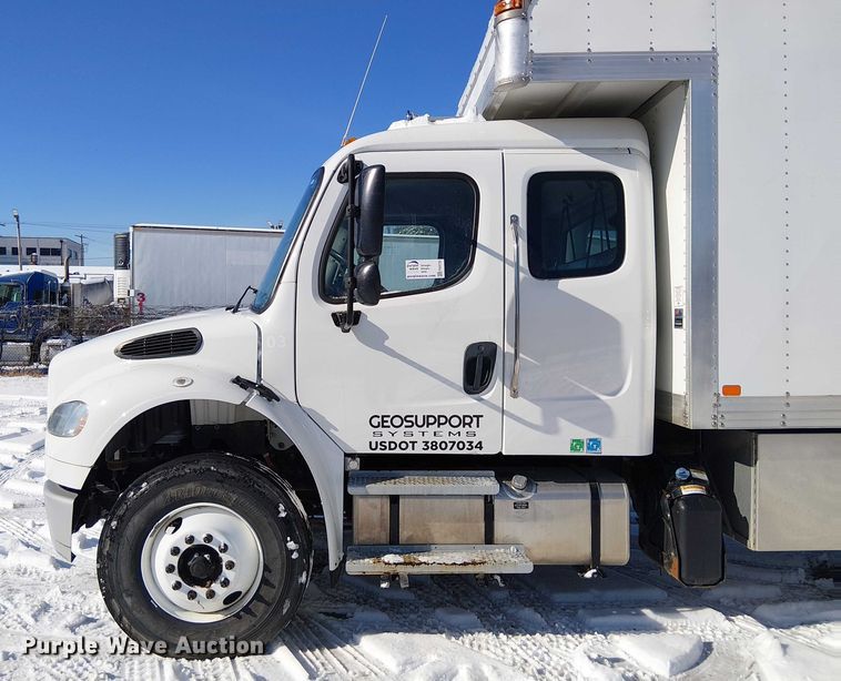 image for item FK0725 2020 Freightliner Business Class M2 Ext. Cab box / flatbed truck