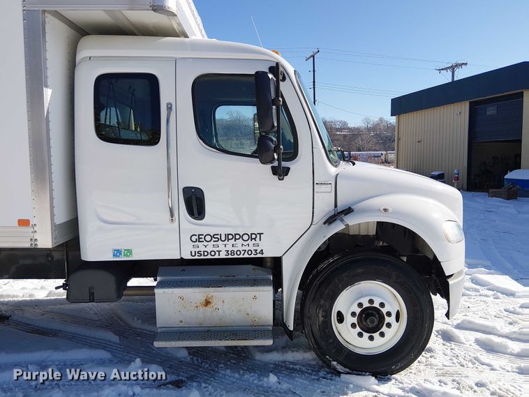 image for item FK0725 2020 Freightliner Business Class M2 Ext. Cab box / flatbed truck