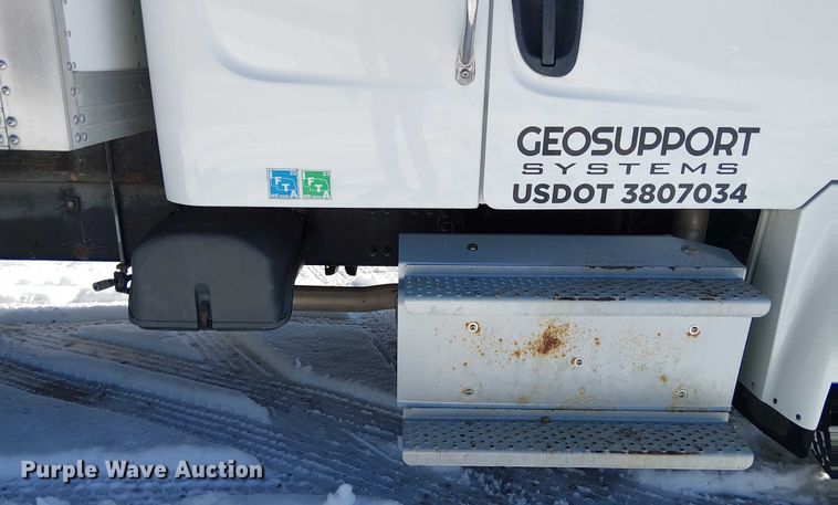 image for item FK0725 2020 Freightliner Business Class M2 Ext. Cab box / flatbed truck