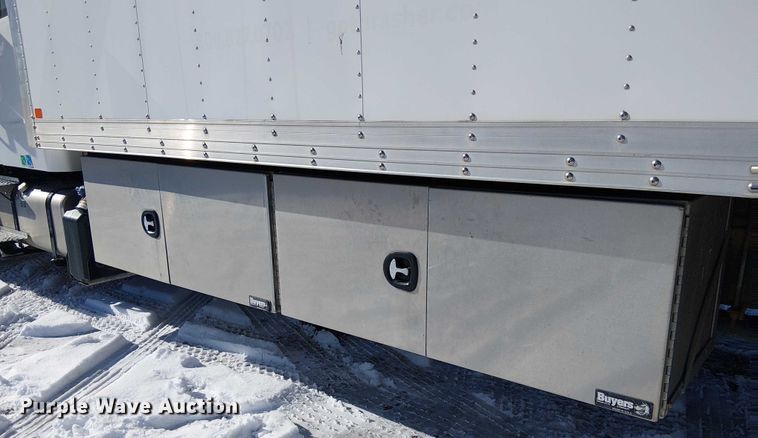 image for item FK0725 2020 Freightliner Business Class M2 Ext. Cab box / flatbed truck