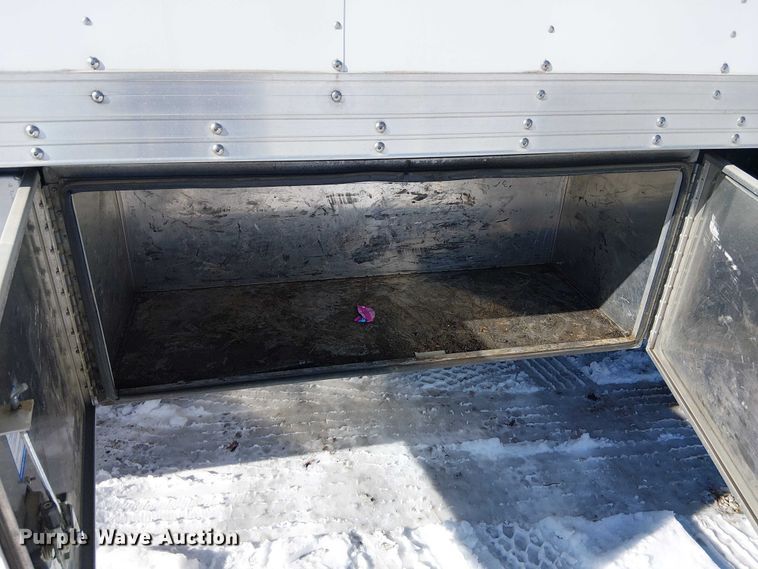 image for item FK0725 2020 Freightliner Business Class M2 Ext. Cab box / flatbed truck