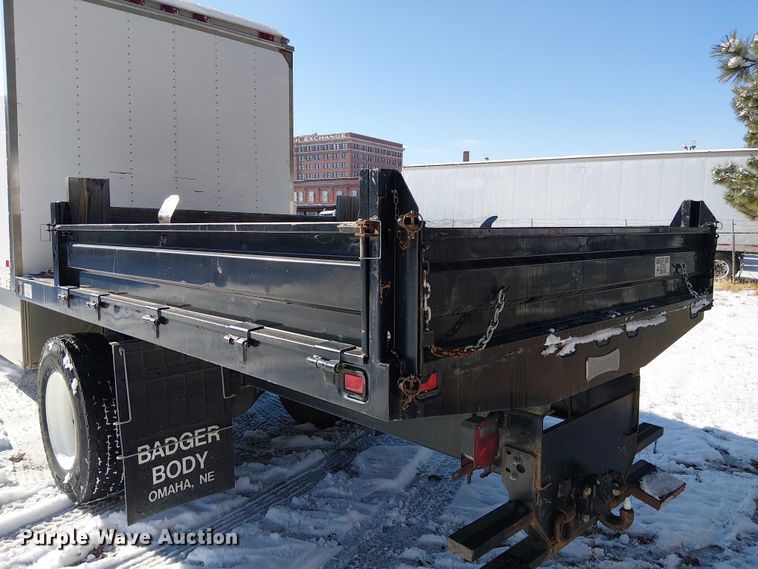 image for item FK0725 2020 Freightliner Business Class M2 Ext. Cab box / flatbed truck