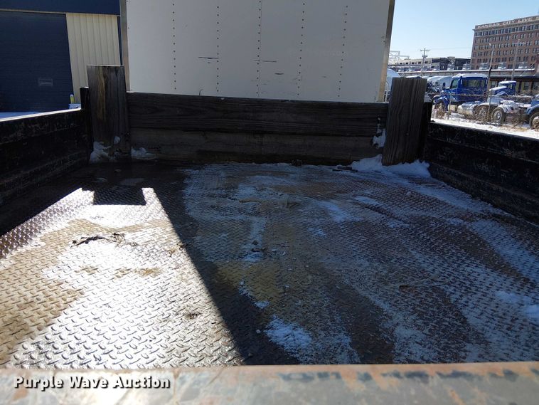 image for item FK0725 2020 Freightliner Business Class M2 Ext. Cab box / flatbed truck