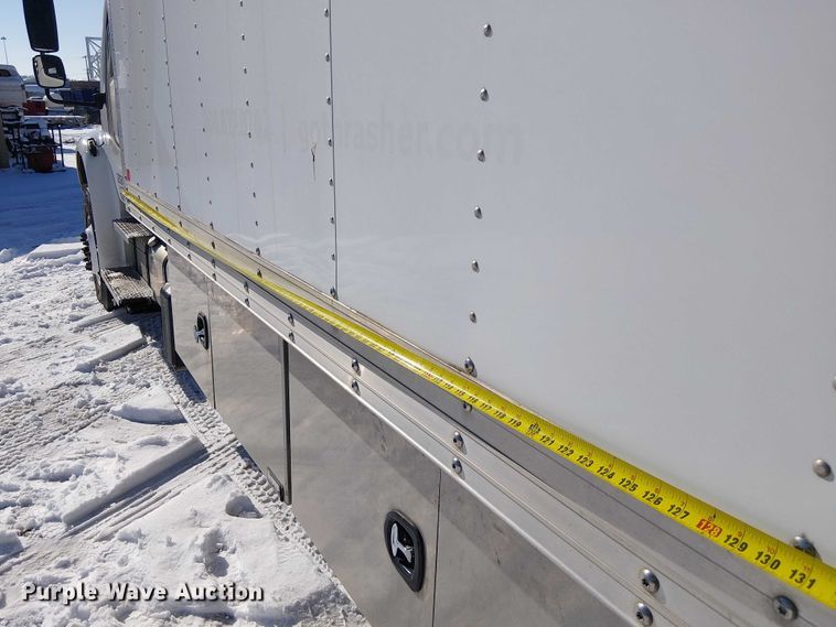 image for item FK0725 2020 Freightliner Business Class M2 Ext. Cab box / flatbed truck