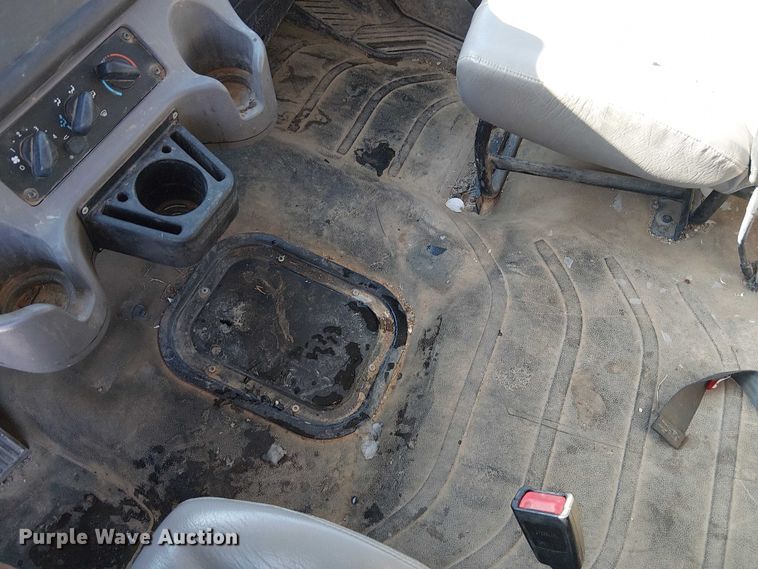 image for item FK0725 2020 Freightliner Business Class M2 Ext. Cab box / flatbed truck