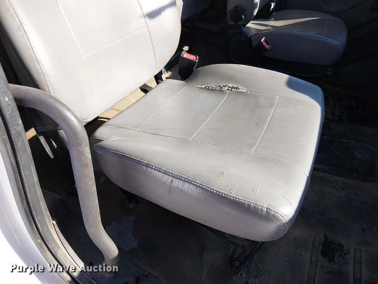 image for item FK0725 2020 Freightliner Business Class M2 Ext. Cab box / flatbed truck