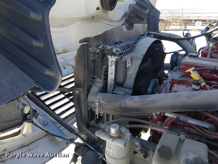 image for item FK0725 2020 Freightliner Business Class M2 Ext. Cab box / flatbed truck