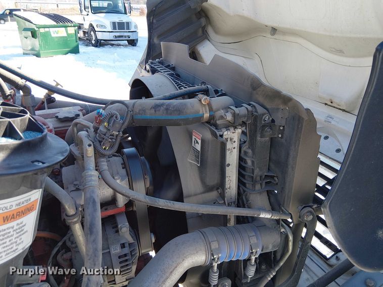 image for item FK0725 2020 Freightliner Business Class M2 Ext. Cab box / flatbed truck