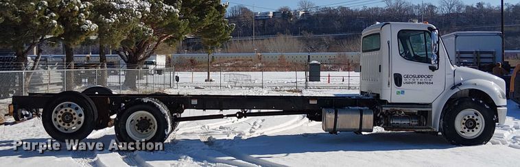 CAMIóN CHASIS 2012 FREIGHTLINER BUSINESSCLASSM2