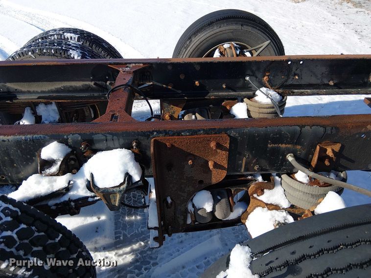 image for item FK0726 2012 Freightliner Business Class M2 truck cab and chassis