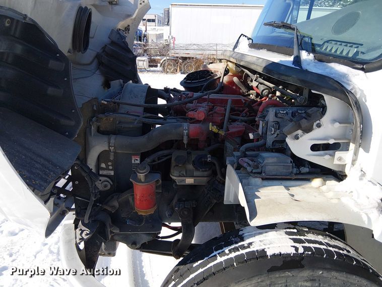 image for item FK0726 2012 Freightliner Business Class M2 truck cab and chassis