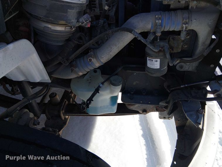 image for item FK0726 2012 Freightliner Business Class M2 truck cab and chassis