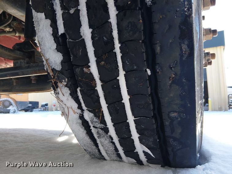 image for item FK0726 2012 Freightliner Business Class M2 truck cab and chassis