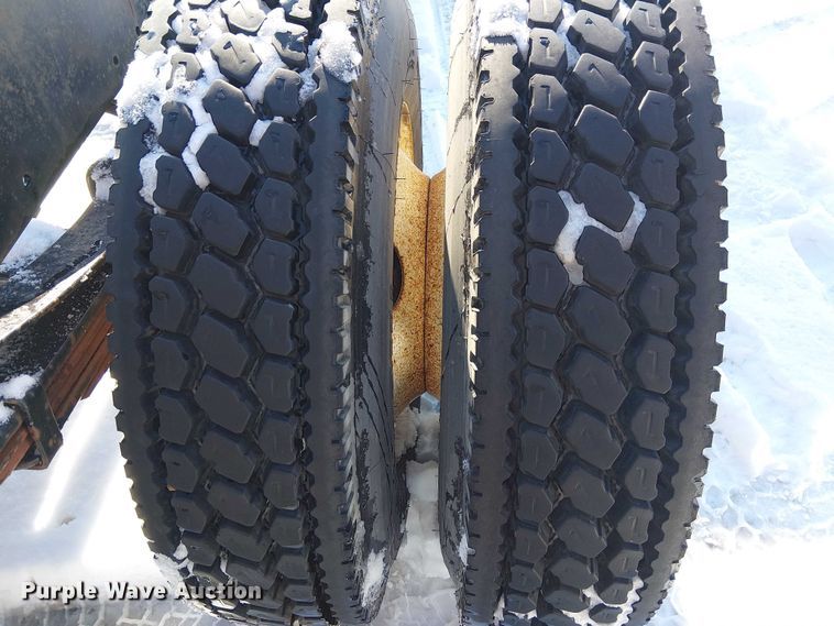 image for item FK0726 2012 Freightliner Business Class M2 truck cab and chassis