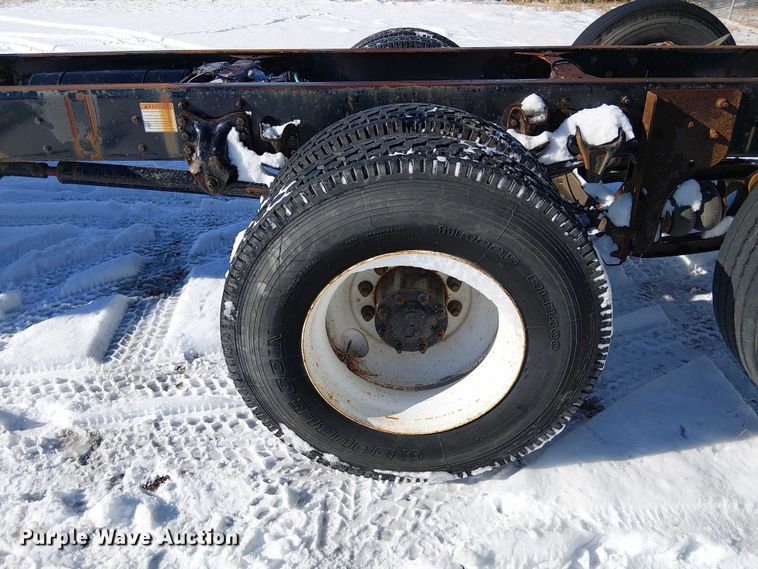 image for item FK0726 2012 Freightliner Business Class M2 truck cab and chassis