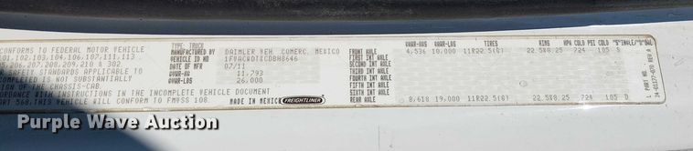 image for item FK0726 2012 Freightliner Business Class M2 truck cab and chassis