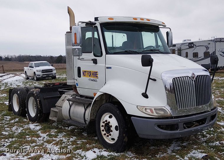 image for item FK0745 2012 International  8600 semi truck