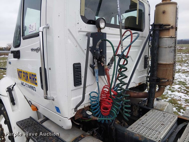 image for item FK0745 2012 International  8600 semi truck