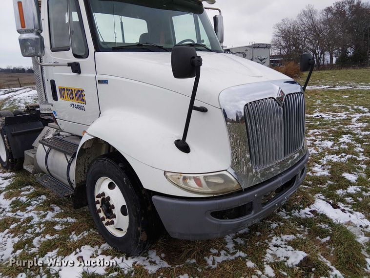 image for item FK0745 2012 International  8600 semi truck