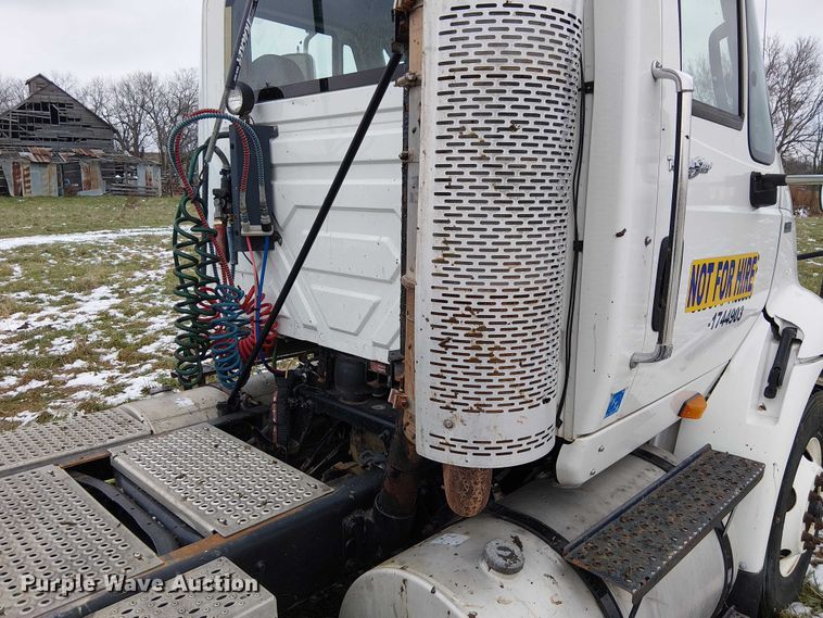 image for item FK0745 2012 International  8600 semi truck