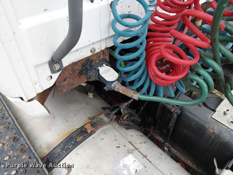 image for item FK0745 2012 International  8600 semi truck