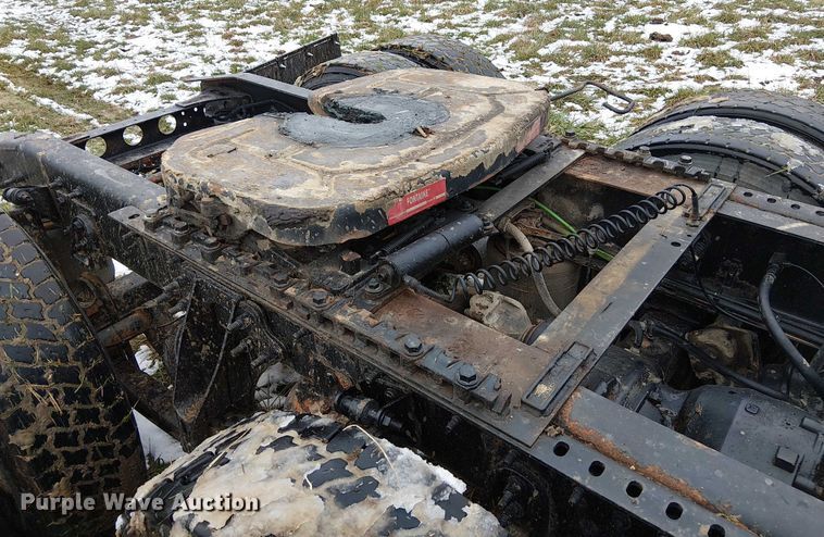 image for item FK0745 2012 International  8600 semi truck