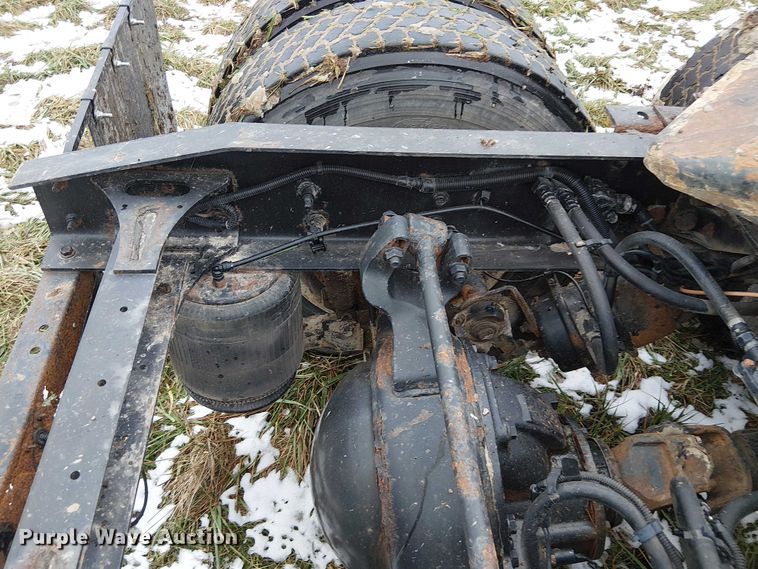 image for item FK0745 2012 International  8600 semi truck