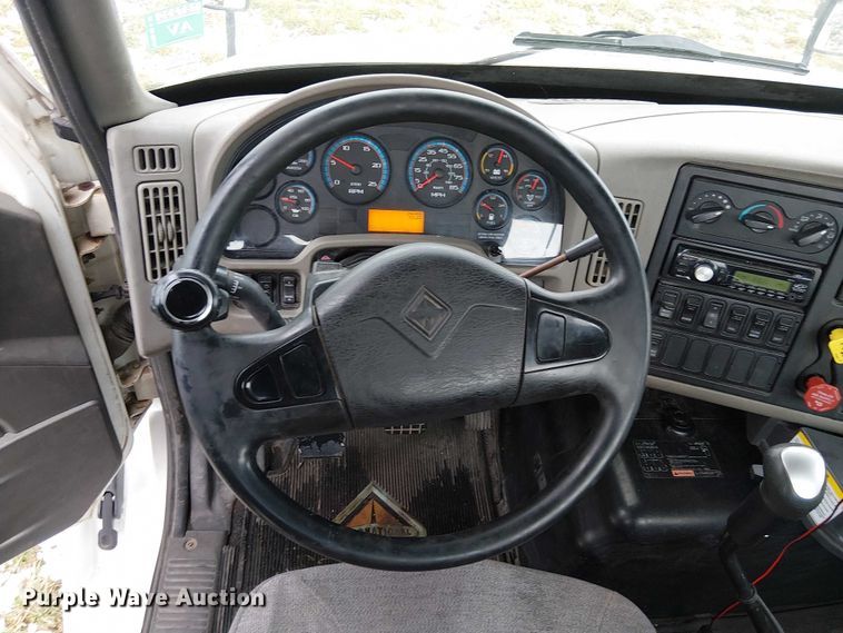 image for item FK0745 2012 International  8600 semi truck