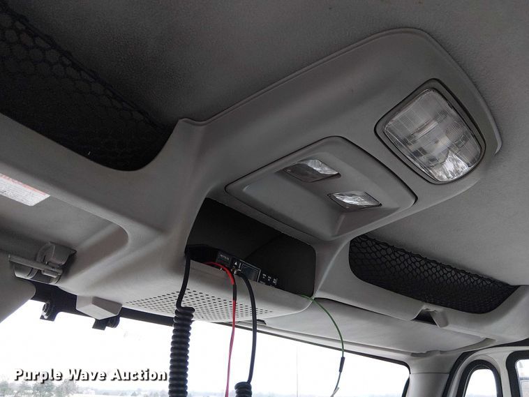 image for item FK0745 2012 International  8600 semi truck