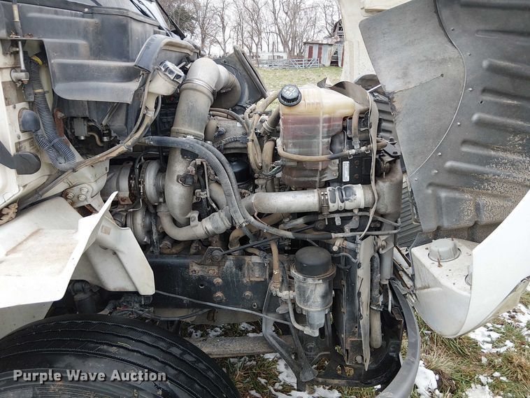 image for item FK0745 2012 International  8600 semi truck