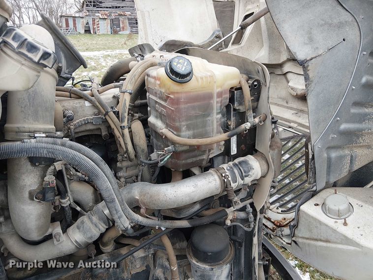 image for item FK0745 2012 International  8600 semi truck