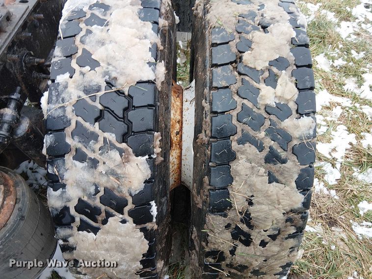 image for item FK0745 2012 International  8600 semi truck