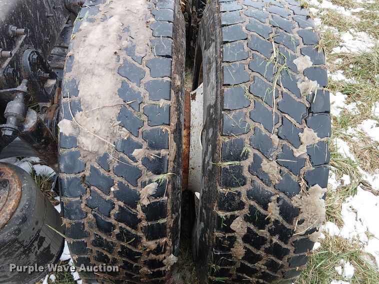 image for item FK0745 2012 International  8600 semi truck