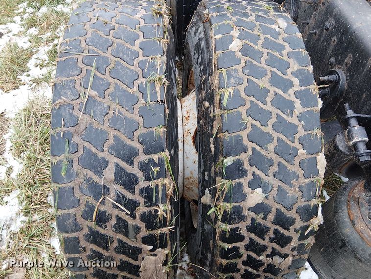 image for item FK0745 2012 International  8600 semi truck