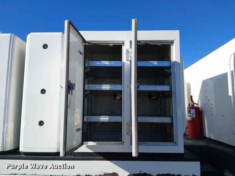 image for item FK0762 2018 KENWORTH T440 fuel / lube truck