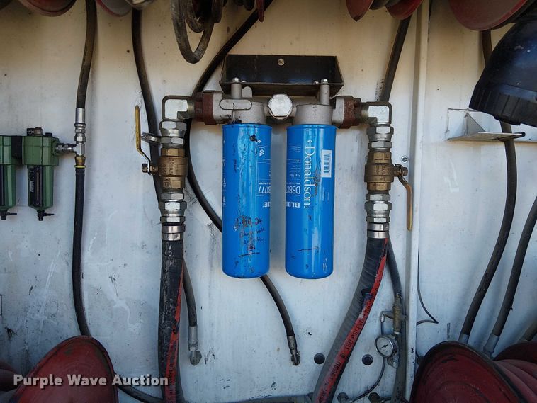 image for item FK0762 2018 KENWORTH T440 fuel / lube truck