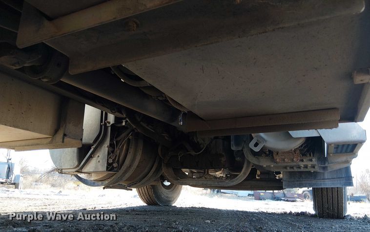 image for item FK0762 2018 KENWORTH T440 fuel / lube truck