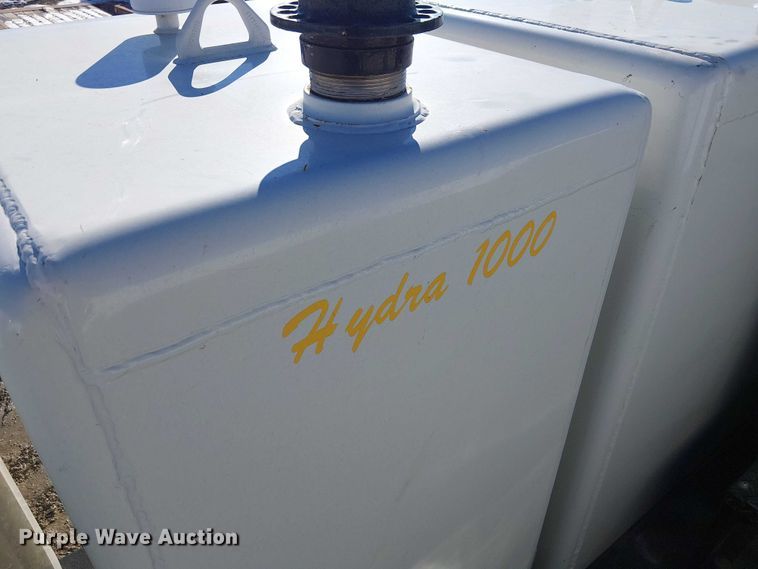 image for item FK0762 2018 KENWORTH T440 fuel / lube truck