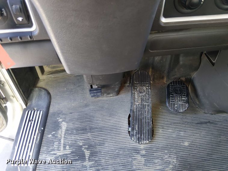 image for item FK0762 2018 KENWORTH T440 fuel / lube truck