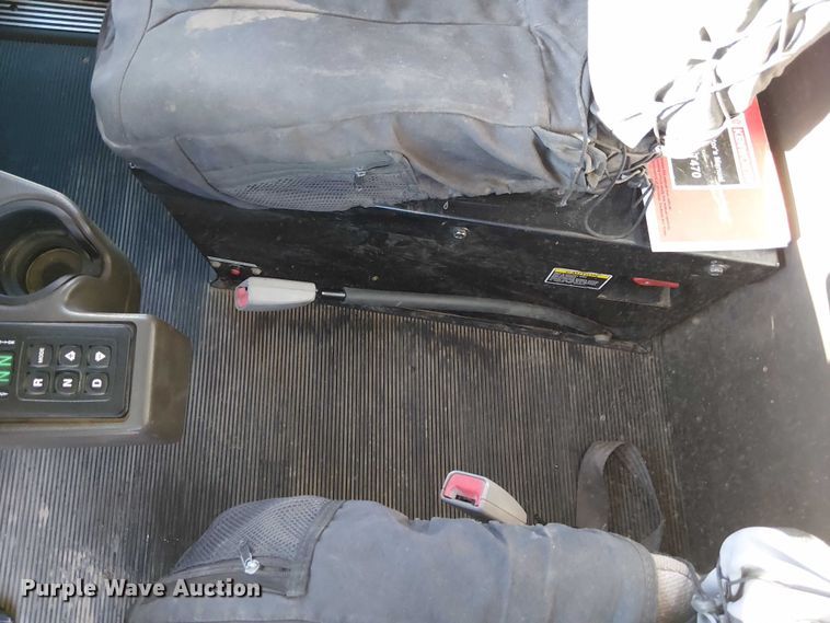 image for item FK0762 2018 KENWORTH T440 fuel / lube truck