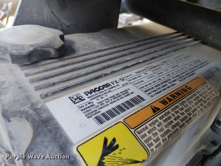 image for item FK0762 2018 KENWORTH T440 fuel / lube truck