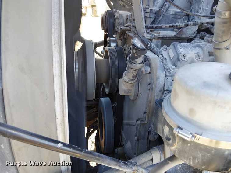 image for item FK0762 2018 KENWORTH T440 fuel / lube truck